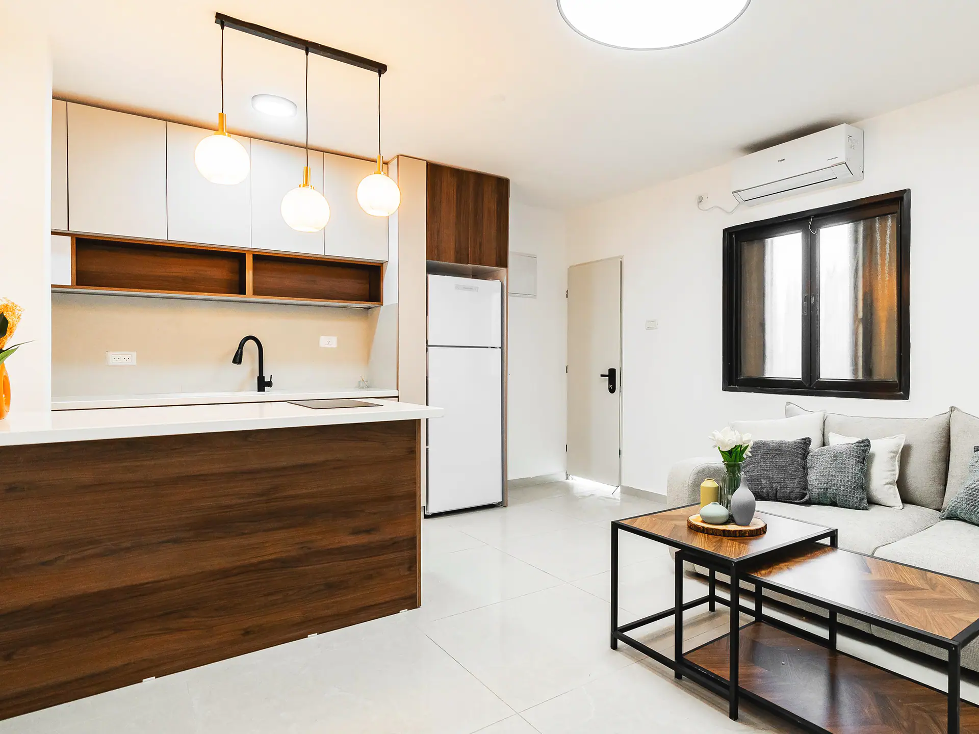 Excellent unit with active rental income